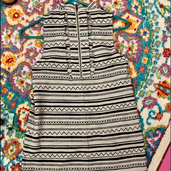 BCBG Generation Dress - Picture 3 of 4